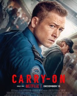 Le thriller d'action Carry-On cartonne déjà sur Netflix.